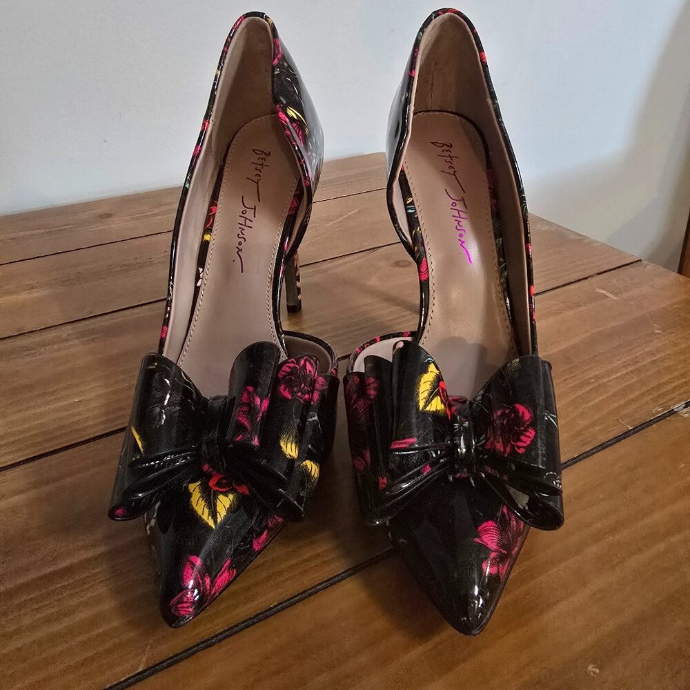 Betsey Johnson Prince-P Dark Floral Leopard Heels